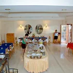 Navarone Hotel