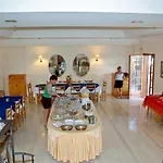 Navarone Hotel