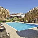 Navarone 3* Petrochori (Peloponnese)