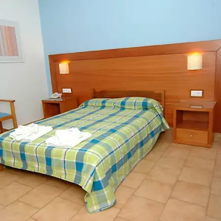 Navarone 3* Petrochori (Peloponnese)