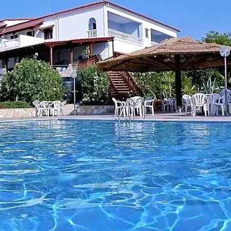 Navarone 3* Petrochori (Peloponnese)