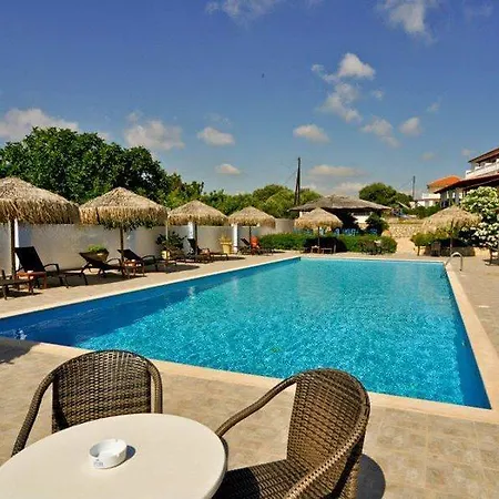 Navarone Hotel 3*