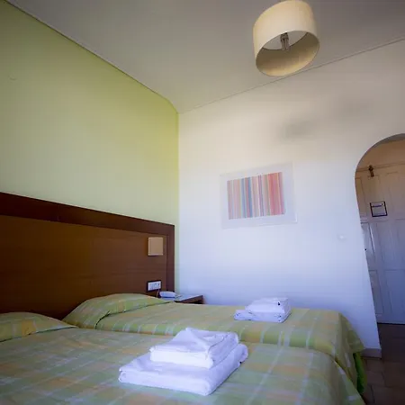 Hotell Navarone Petrochori (Peloponnese)