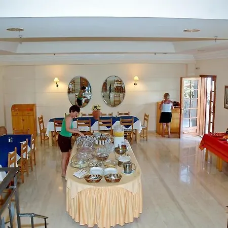 Navarone Otel
