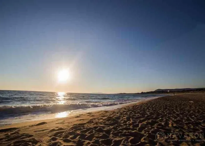 Отель Navarone Петрокорион