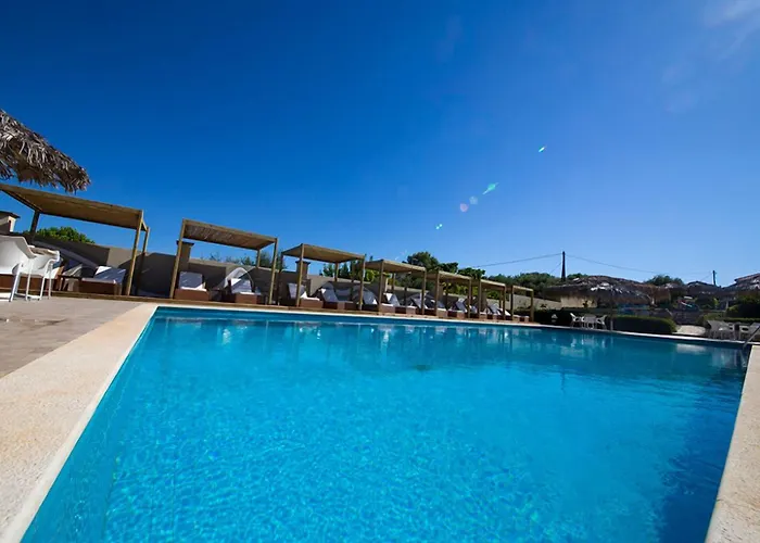 Отель Navarone 3*