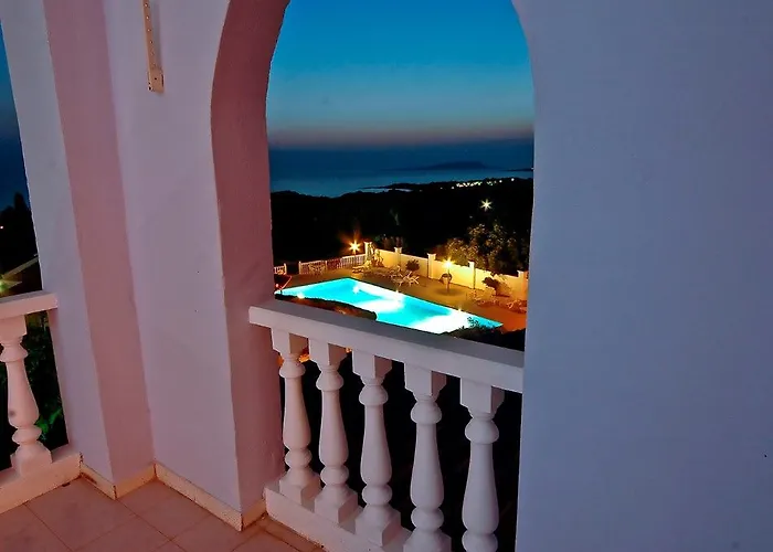 Отель Navarone 3*