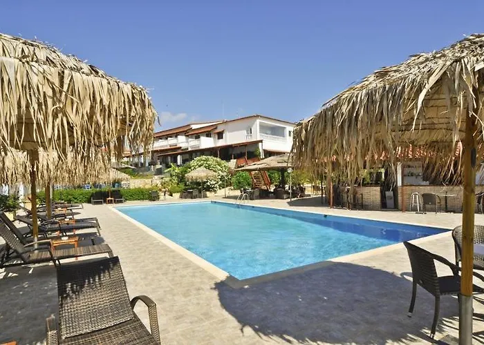 Navarone 3* Петрокорион